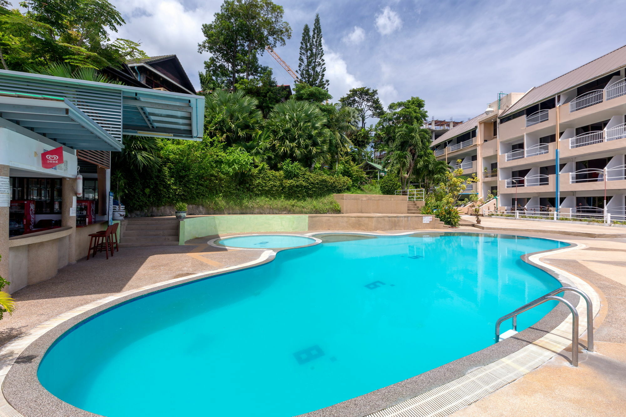 Patong 7Days Premium Hotel Phuket Exterior photo