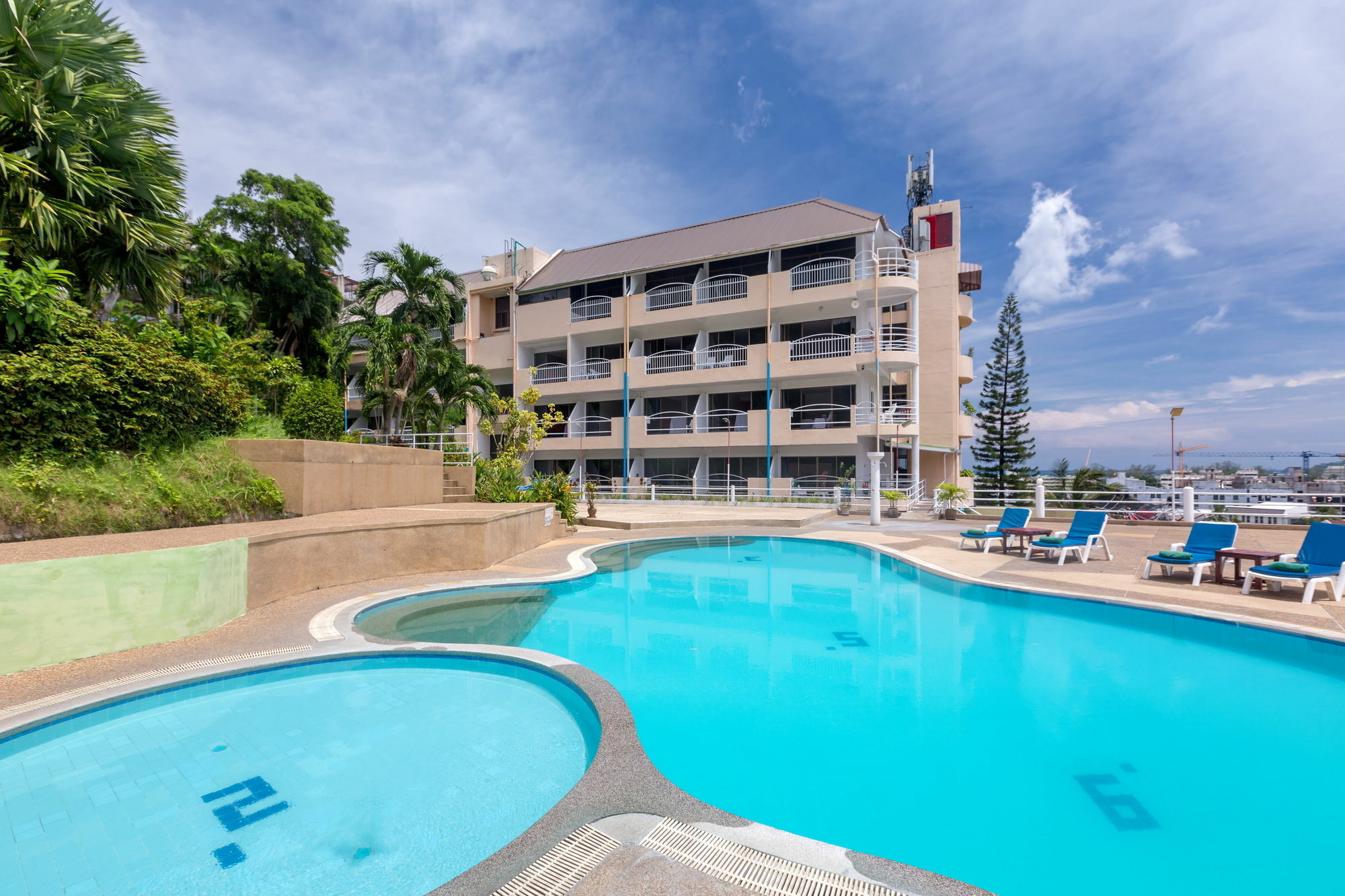 Patong 7Days Premium Hotel Phuket Exterior photo